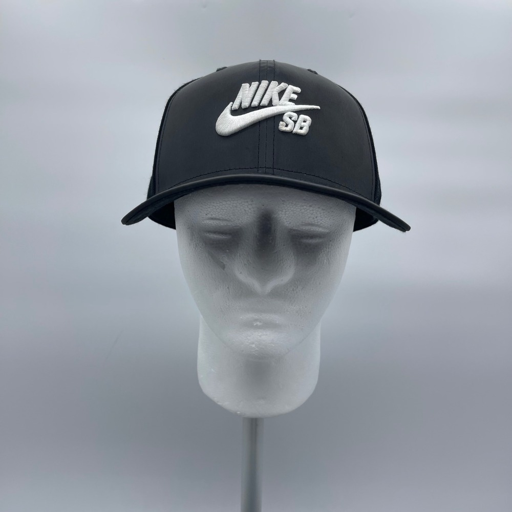 Nike SB 742141-010 Black Performance Embroidered Logo Cap OSFM Snapback Hat